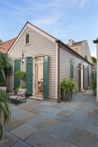 colonial-hurricane-shutters